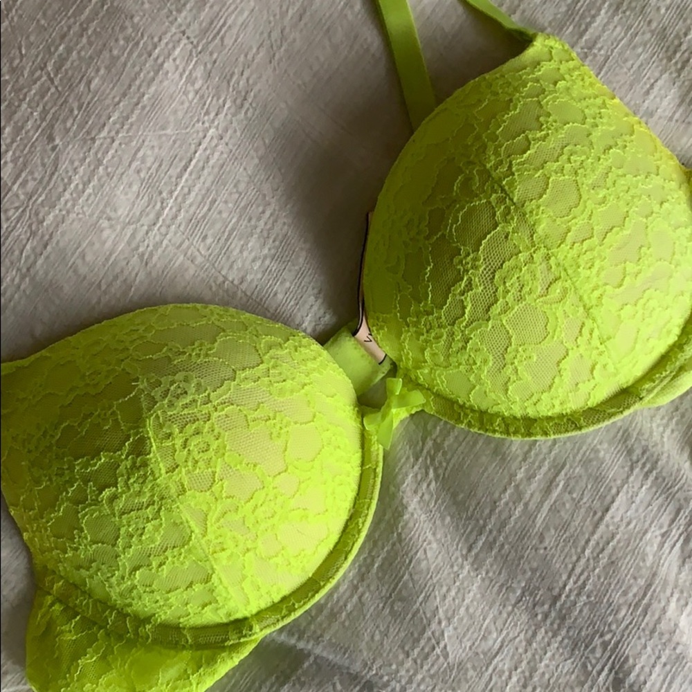 ⚡️Victoria’s Secret Push-Up Bra ⚡️